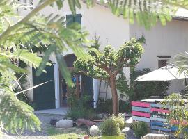 gite Pedelucq，位于Pouillon的酒店