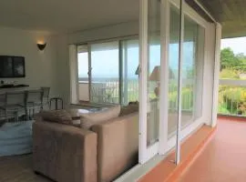 Appartement VUE SUR MER avec terrasse, plage de Trestraou à PERROS-GUIREC - Ref 861