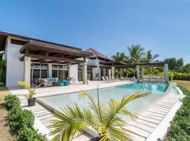 Unique Private Villa with Pools and Golf Cart