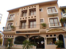 Hotel Maria Mixteca，位于圣克鲁斯华特库瓦图尔科市中心/鲁塞西塔附近的酒店