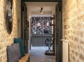 Hôtel restaurant l'Epicurien，位于瓦洛尼的酒店