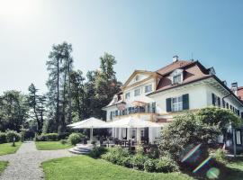 奥贝姆巴赫城堡拜尔酒店，位于明辛的家庭/亲子酒店