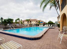 OYO Waterfront Hotel- Cape Coral Fort Myers, FL，位于珊瑚角的酒店
