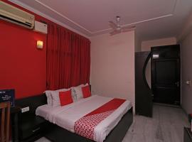 OYO 72898 Prakruthi Yatri Nivas，位于Māvingundi的酒店