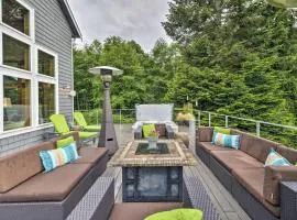 Whidbey Island Oasis with Hot Tub and Cabana!