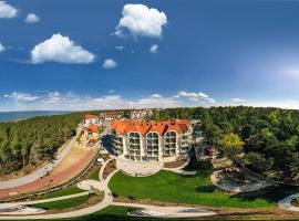 White Resort，位于库瑞尼卡慕斯卡的浪漫度假酒店