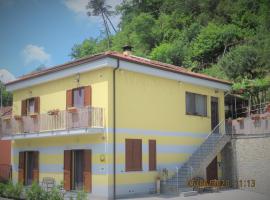 AMICI Holiday B&B di Bielak Aneta Izabela，位于韦扎诺利古雷的酒店