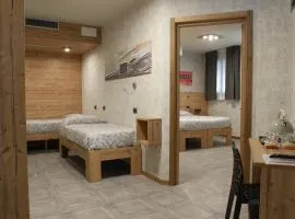 Hotel Bed & Rooms , Corte Rossa -1 Min Walk To Bernina Express