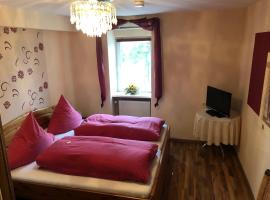 Hotel - Restaurant - Deutsches Haus，位于Neuhütte的酒店