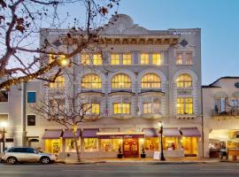 蒙特利酒店，位于蒙特雷的酒店