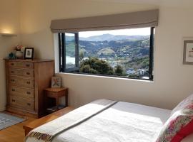 The Rectangle Apartment, Akaroa，位于阿卡罗阿的酒店