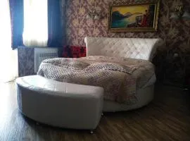 Hotel Edemi Castle