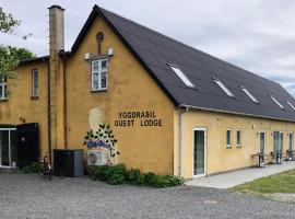 Yggdrasil Guest Lodge，位于古兹耶姆Østerlars Church附近的酒店