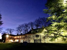 Le Clos Cathala Chambres d'Hôtes，位于Saint-Paul-de-Jarrat的酒店