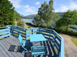 Byron Cottage overlooking Loch Goil，位于洛赫戈伊尔黑德的别墅