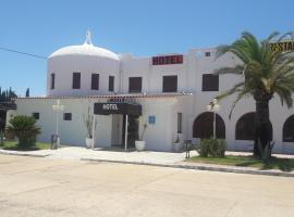Hotel Portugal，位于莱佩的酒店