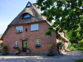 "Haus auf dem Berg"，位于Westensee的酒店