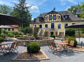 Jagdschloss Habichtswald，位于泰克伦堡的酒店