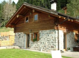 BAITA NONNO GHINO，位于Bedollo的酒店