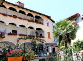 Casa Colonne Fiorite，位于坎诺比奥的酒店