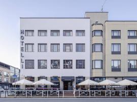 Hotel Seurahuone Riihimäki，位于里希迈基的酒店