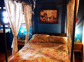 Rural house the Fifth of Malu - Romantic getaway to Cuenca，位于Valeria的酒店