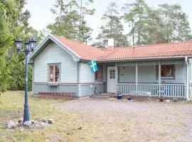 3 Bedroom Awesome Home In Mönsterås