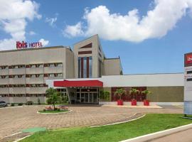 贝伦机场酒店宜必思酒店，位于贝伦博斯克格拉奥帕拉购物中心附近的酒店