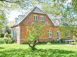 Stunning Apartment In Skanderborg，位于斯坎讷堡的酒店