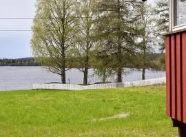 Awesome Home In Hemnes With Kitchen