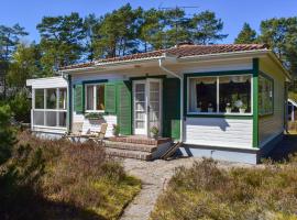 Awesome Home In Hllviken With Kitchen，位于赫尔湾的乡村别墅