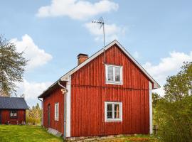 Gorgeous Home In Ödeshög With Kitchen，位于Ödeshög的酒店