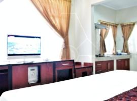 Studio Room @ Wisma Halim Villas & Conference，位于展玉的酒店