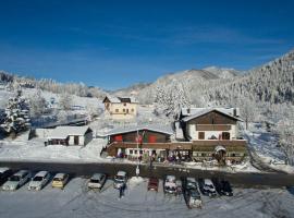 Hotel Valle Verde - Rent Ski & Bike，位于塔尔维西奥的酒店