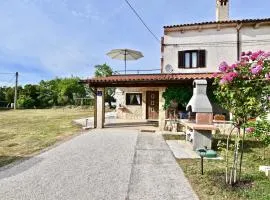 Beautiful Istrian house with big backyard