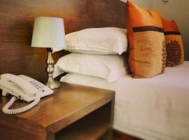 Stay Inn - Guest House，位于马普托的酒店
