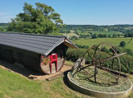 Hébergements Insolites dans tonneaux - Gite Le Coup de Foudre，位于维穆蒂尔斯的低价酒店