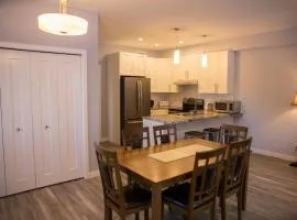 Downtown Whitehorse 4 bedrooms deluxe condo
