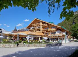 Hotel Christina - Ihr kleinstes 4* Hotel am Achensee，位于佩尔蒂绍的酒店