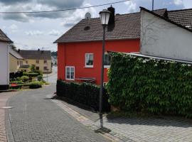 Ferienhaus am Sauerbrunnen，位于道恩的酒店