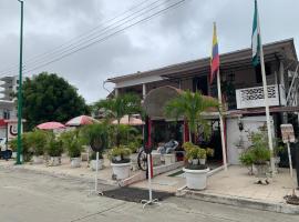 Hotel La Herradura，位于卡拉克斯港的酒店