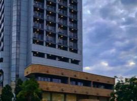 Hotel Kamenec，位于瓦尔纳的酒店
