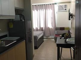 Furnished Studio Megaworld 7M，位于伊洛伊洛的酒店