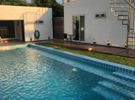 Chiang Khan Riverside Pool Villa，位于清刊的酒店