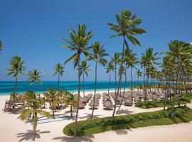 Dreams Royal Beach Punta Cana - All Inclusive，位于蓬塔卡纳帕尔马皇家购物村附近的酒店