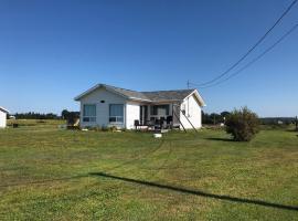 Amherst Cove Cottage # 5，位于Borden-Carleton的酒店