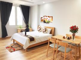 The Lumiere near Tan Son Nhat Airport，位于胡志明市的酒店