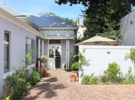 Himmelblau Boutique Bed and Breakfast，位于开普敦Mediclinic Cape Town附近的酒店