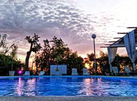 Villa Mirador del Sol, 45min playas de Doñana, 35min de Sevilla，位于Villalba del Alcor的酒店