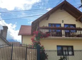 Casa Piatra Craiului